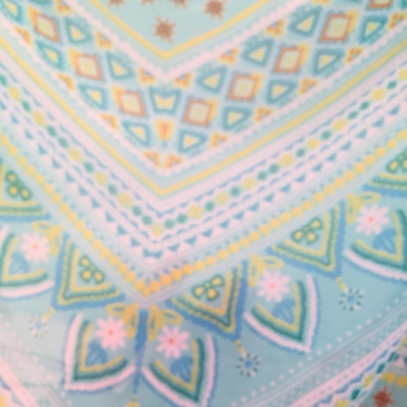 Chicos off‎ the shoulder top - Picture 7 of 8